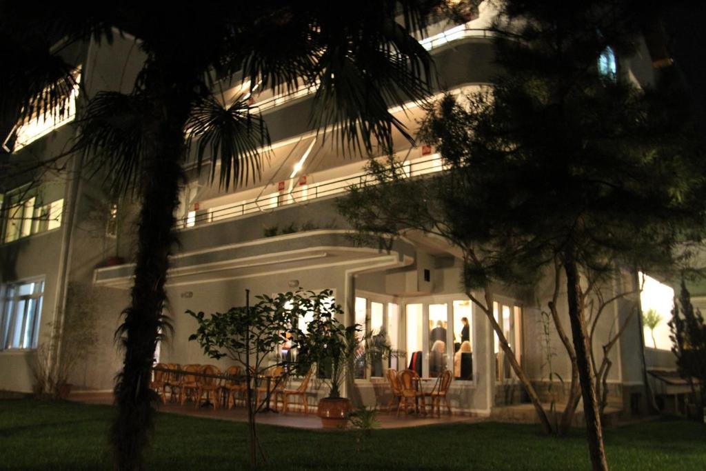 Hotel De Paris Tirana Eksteriør billede