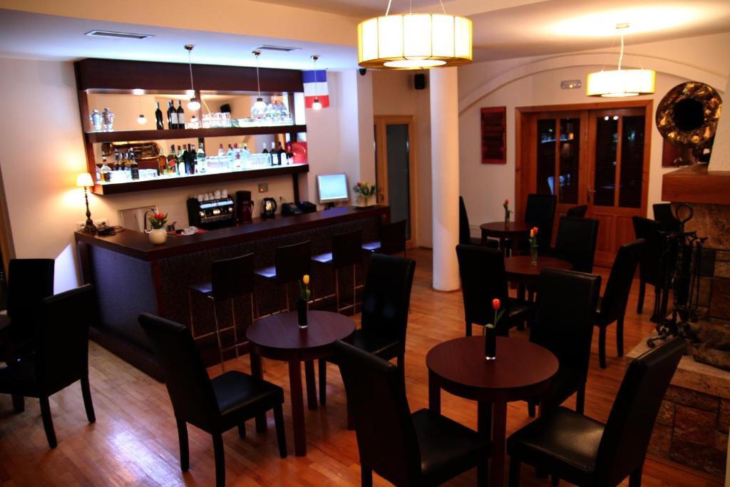 Hotel De Paris Tirana Eksteriør billede