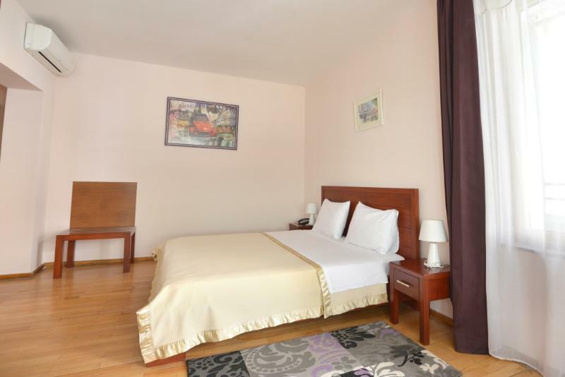 Hotel De Paris Tirana Eksteriør billede