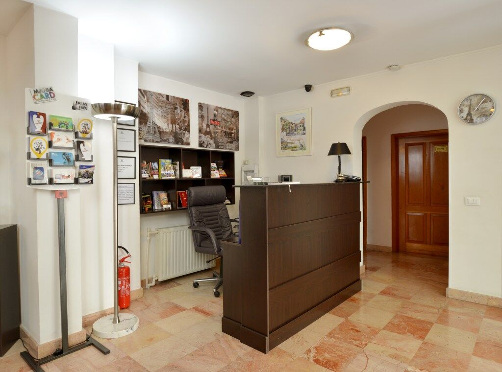 Hotel De Paris Tirana Eksteriør billede