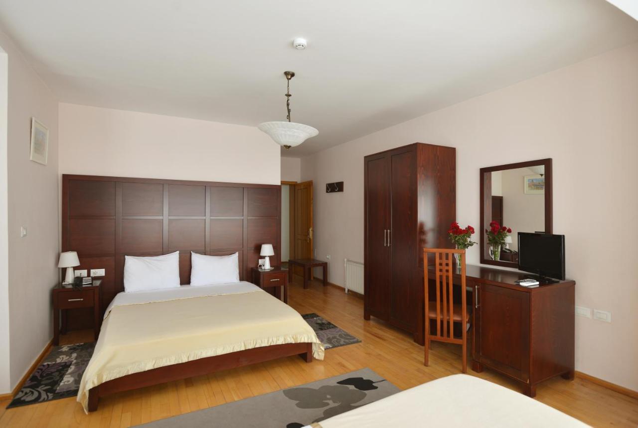 Hotel De Paris Tirana Eksteriør billede