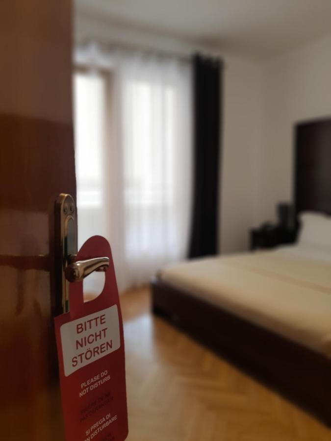 Hotel De Paris Tirana Eksteriør billede